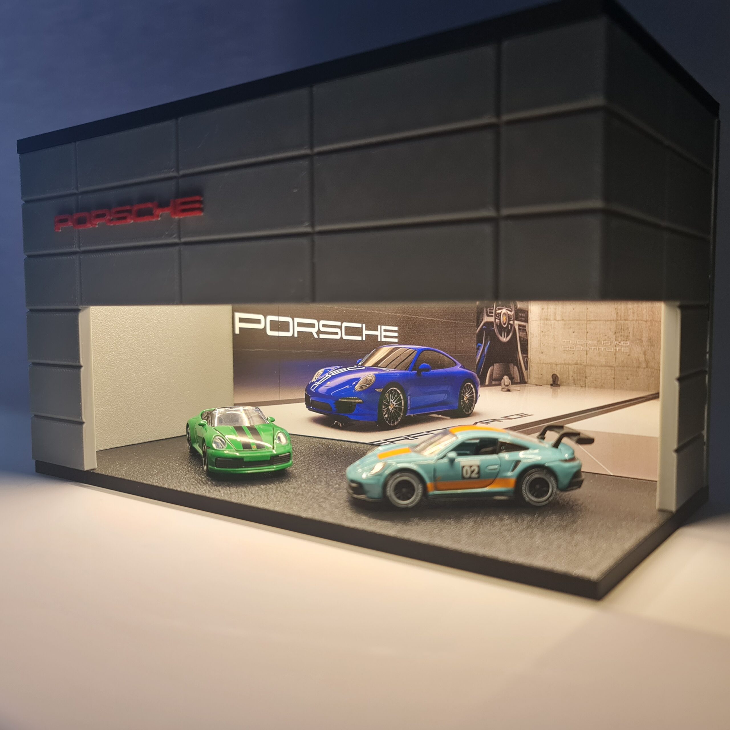 DIORAMA LED LIGHT ROOF